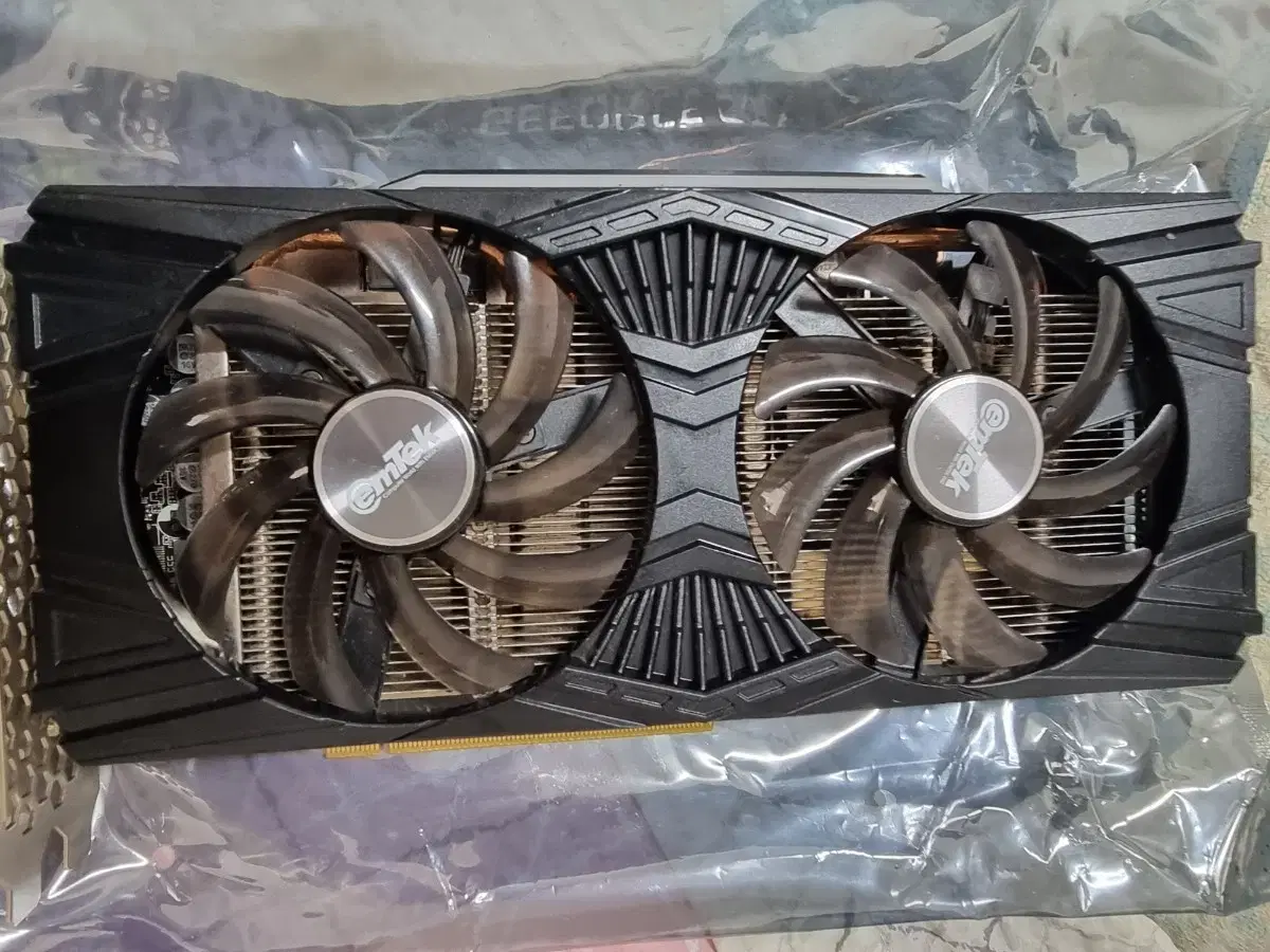 [그래픽카드] 이엠텍 EMTEK gtx 1660 super 판매함